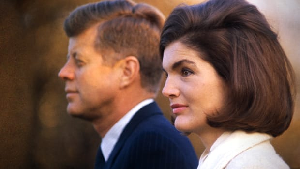 jacqueline-kennedy-2014-hero-2